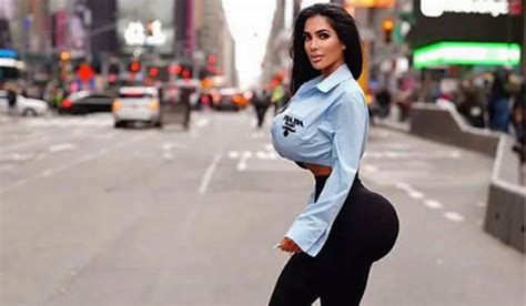 christina ashton kim kardashian|Kim Kardashian lookalike dies of heart attack after。